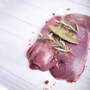 Łopatka bez kości z dzika mrożona, las huberta ok. 1 kg