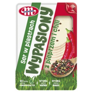 Mlekovita Ser Wypasiony z pieprzem i papryką chili plastry 135 g