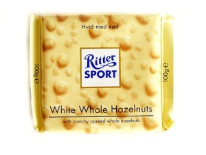 Ritter Czekolada Biała Z Całymi Orzechami Laskowymi 100 g