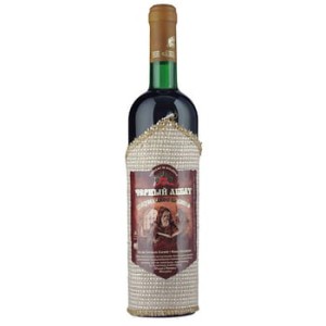 'Wino Czarny Abbat czerwone półsłodkie 750 ml'