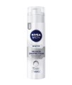 Pianka do golenia Nieva Sensitive Recovery 200ml