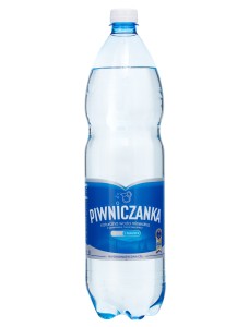Piwniczanka woda gazowana niebieska 1,5 l